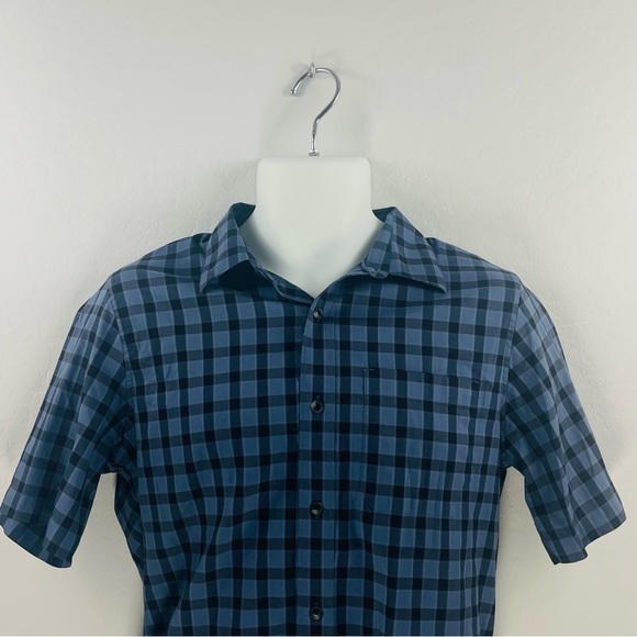 Travis Matthew Men's Short-Sleeve Button-Down, Blue Plaid, Size Small - Picture 3 of 9